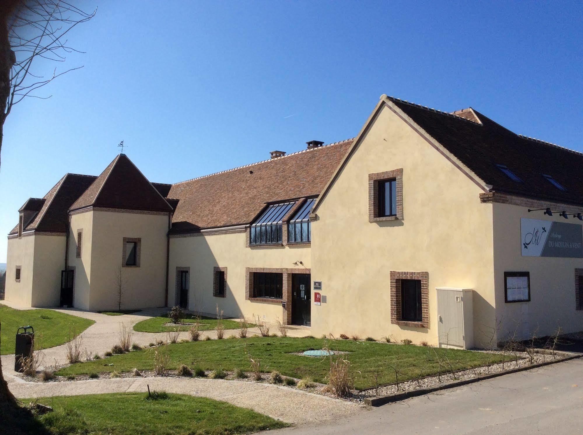 Auberge Du Moulin A Vent, The Originals Relais Hotel Manou Buitenkant foto